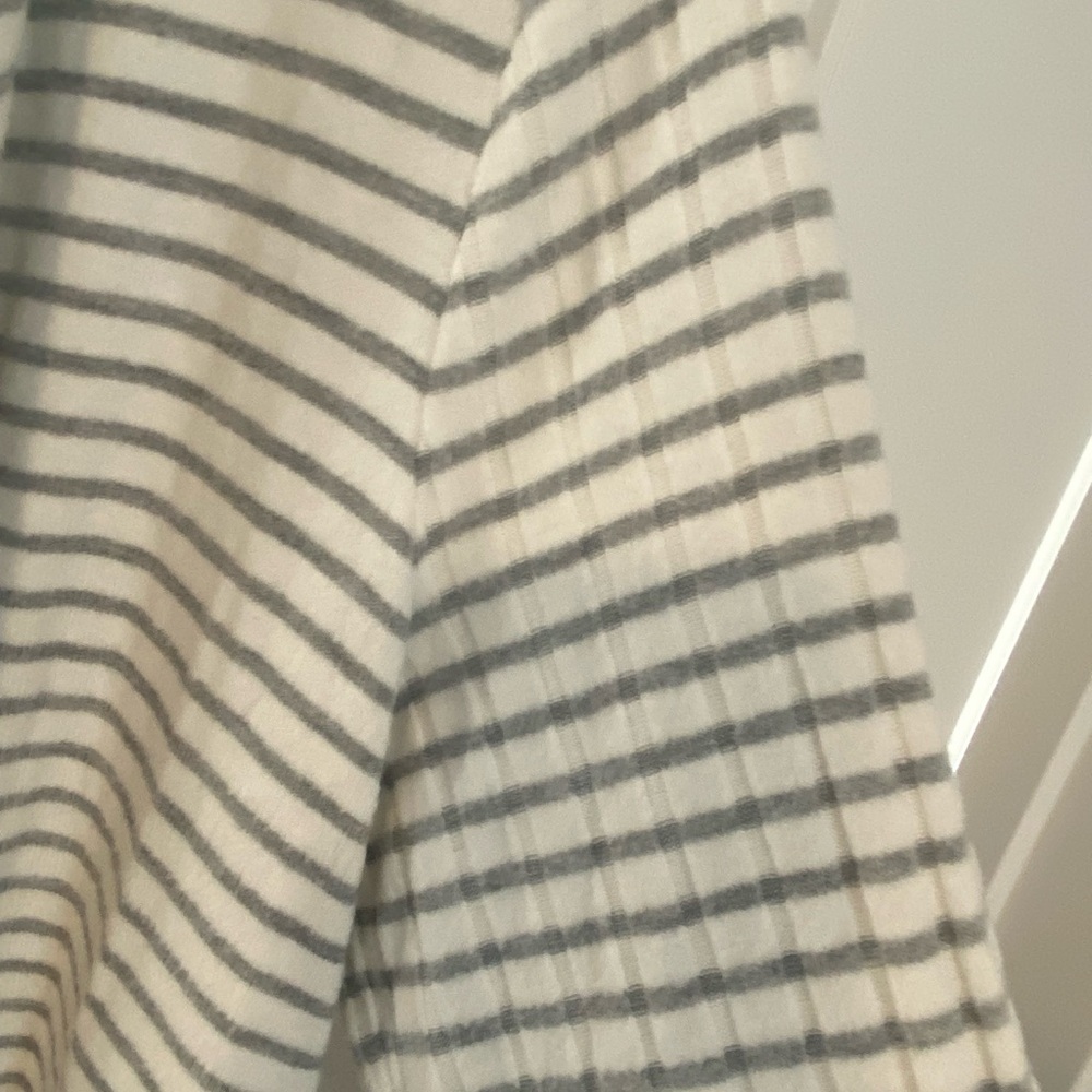 Chico’s Zenergy Striped Open Cardigan Size 1 Medium Neutral Lightweight Soft - Picture 3 of 10